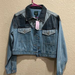 Gorgeous Woman’s cropped Jean jacket